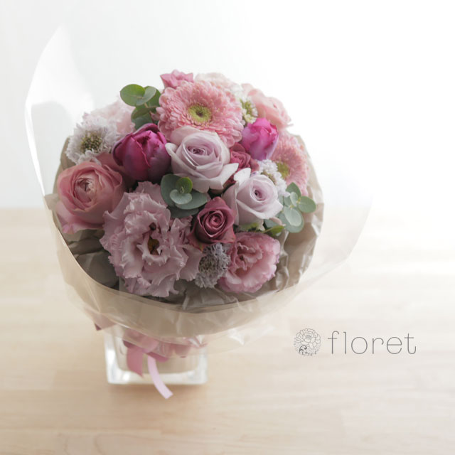 ピンクとグレーのブーケ3