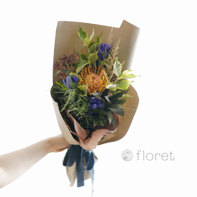 【秋限定】リンドウの入ったお任せ秋の花束2