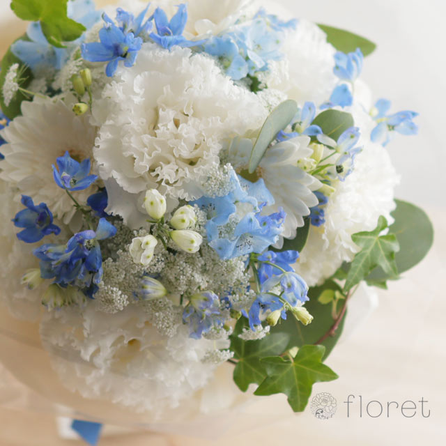 青と白のブーケ3