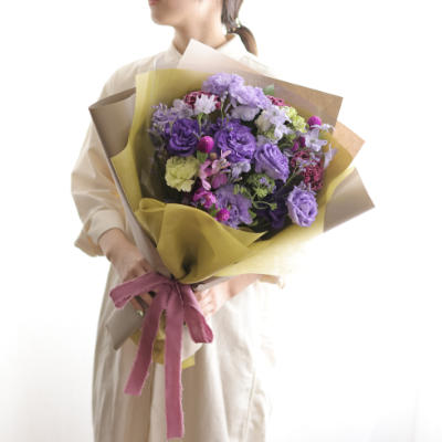 花束（おしゃれなラッピング）お任せ紫系