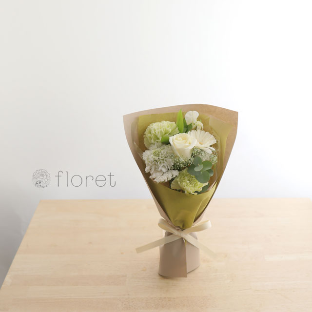 コンパクトな花束（お任せ白系）サンプル画像E