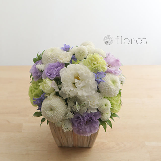 紫色のお供え・お悔み・供花アレンジメントS　サンプル画像A