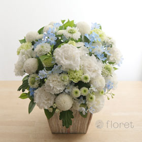 水色のお供え・お悔み・供花アレンジメントL