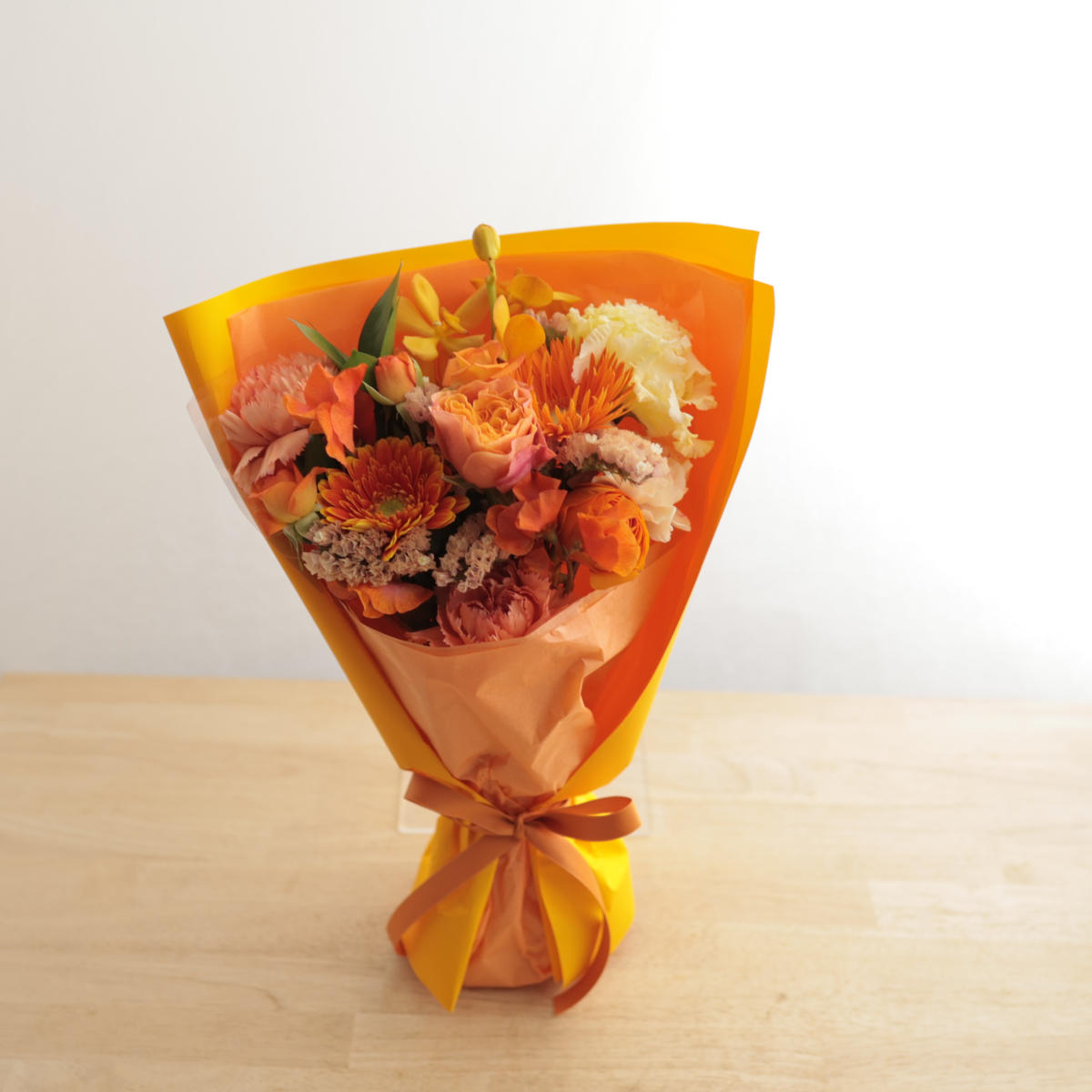オレンジ色の花束｜フラワーギフト・花の通販サイト「フロレット」