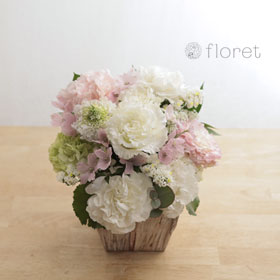 ピンク色のお供え・お悔み・供花アレンジメントS