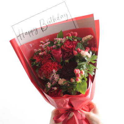 お誕生日・お祝いの花束（赤）