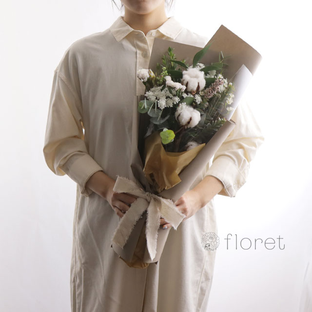 【冬限定】コットンの入ったお任せ冬のスリムな花束