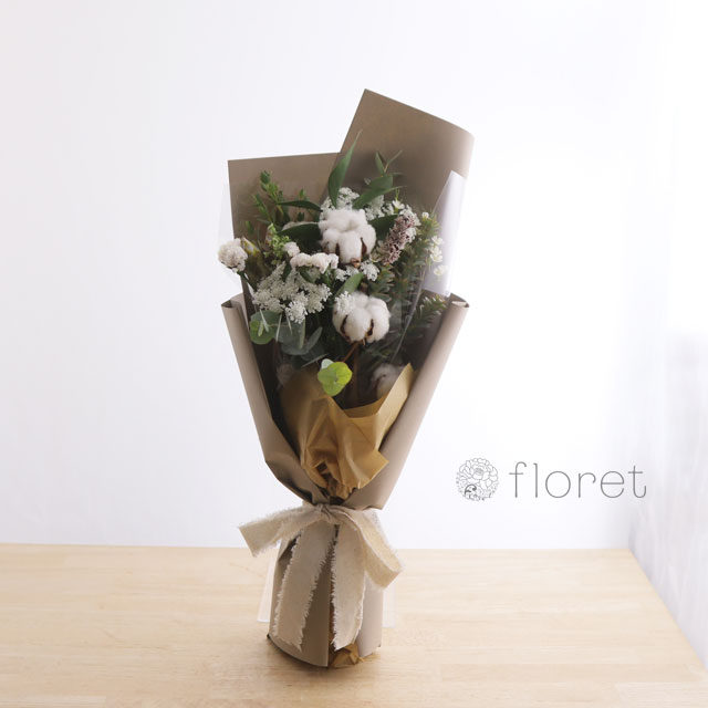 【冬限定】コットンの入ったお任せ冬のスリムな花束サンプル画像A